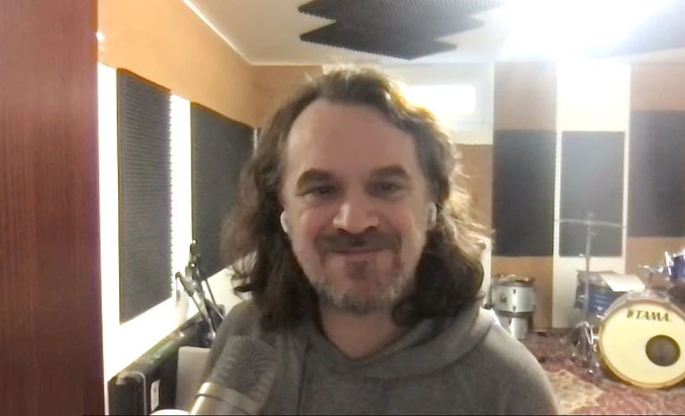  — © 19.02.2025 - Sascha von Madsen im Home Office Interview