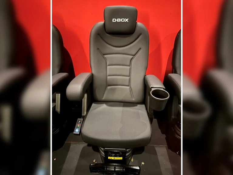  — © So sieht der neue Action-Sitz im Cineworld aus