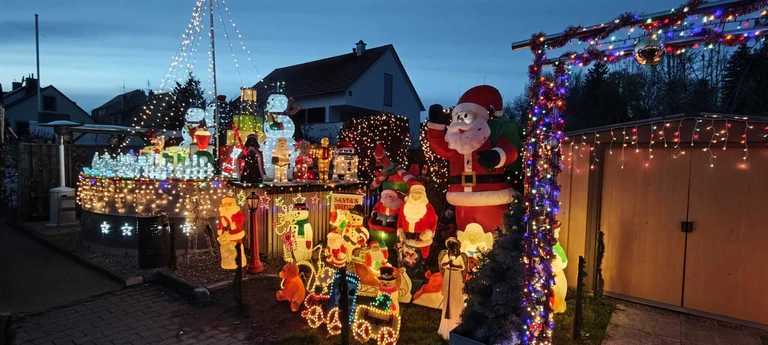 Weihnachtshaus Veitshöchheim — © Foto:  Angelika Erdle