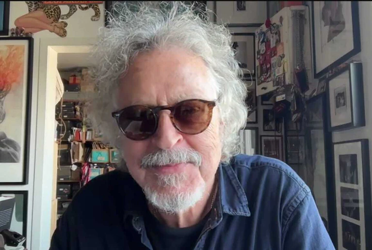  — © 22.04.2025: Wolfgang Niedecken im Home Office Zoom